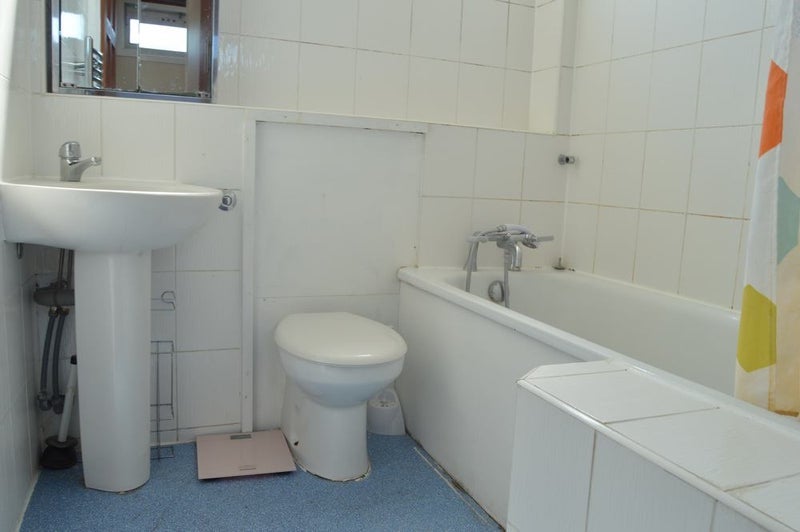 Room Glenister Road in Greater London