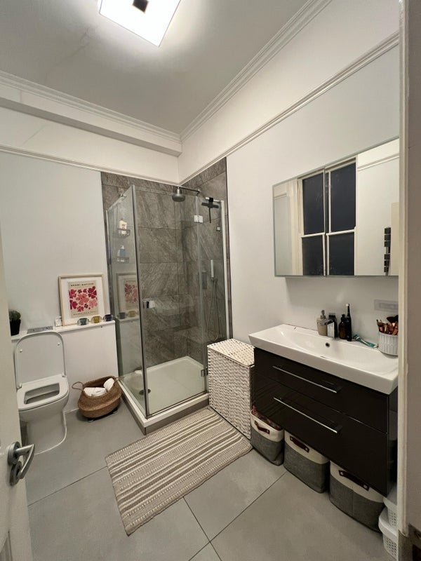 Room West End Lane in Greater London