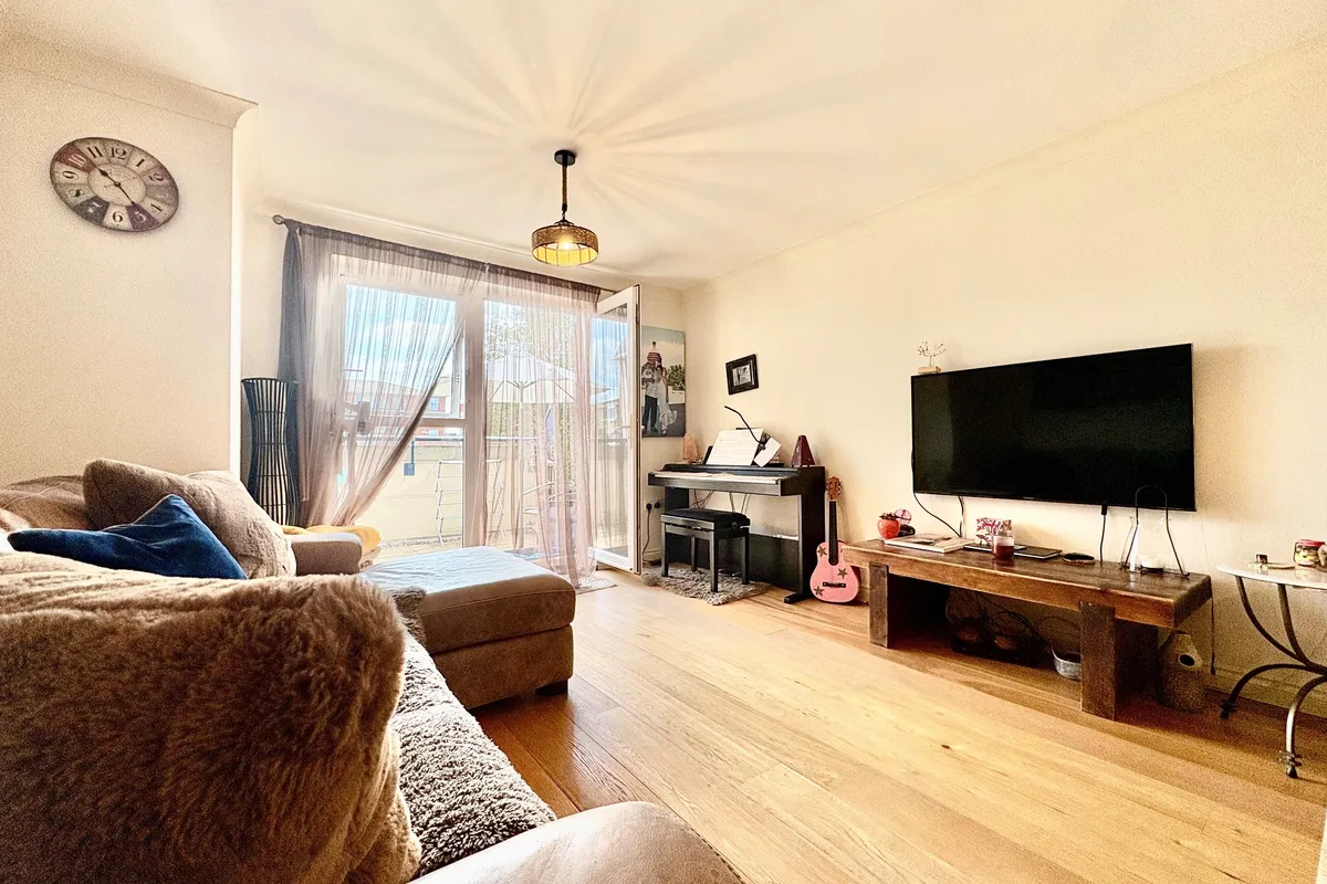 Flat Norris Road in Hoddesdon