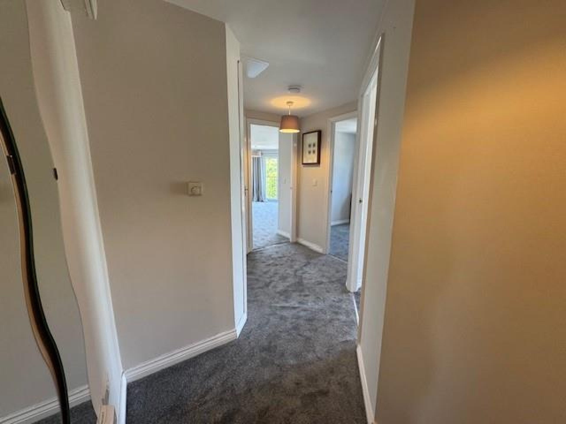 Flat Sandycroft Avenue in Manchester