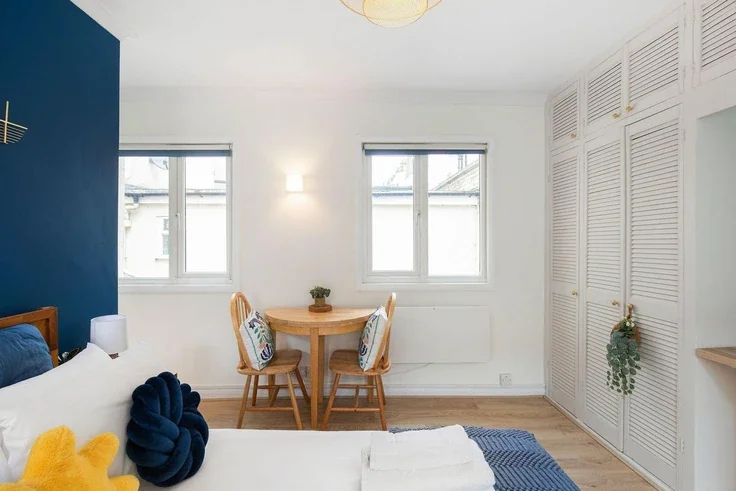 Flat Leinster Gardens in City of Westminster