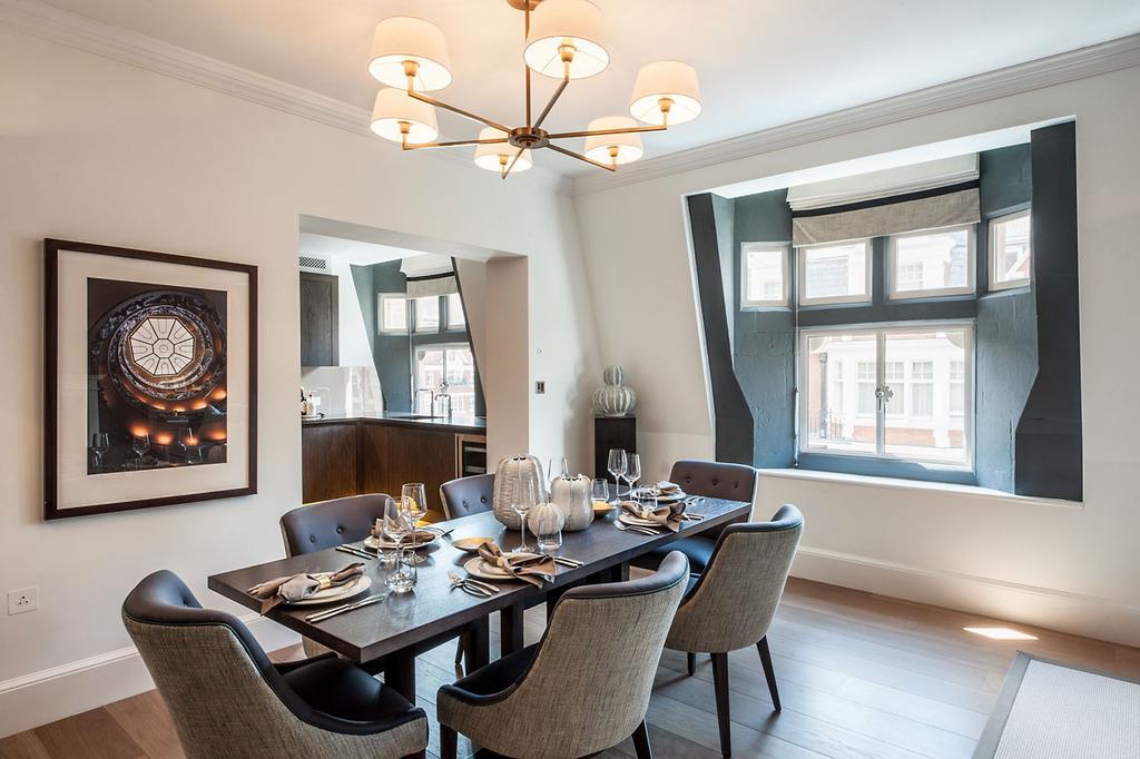 Flat Duke Street in City of Westminster