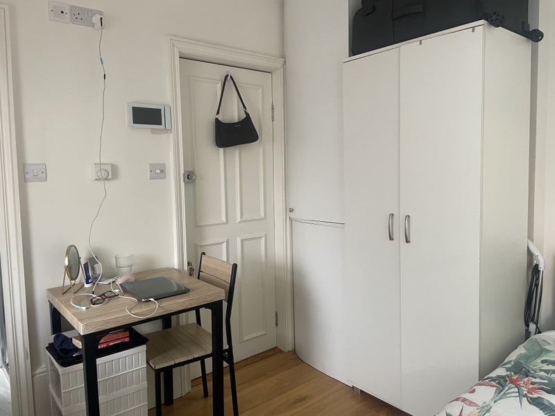 Flat Nevern Square in Greater London