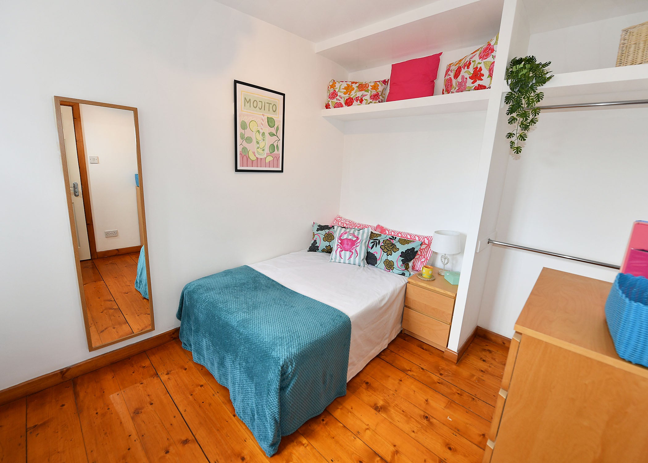 Room Moseley Road in Manchester