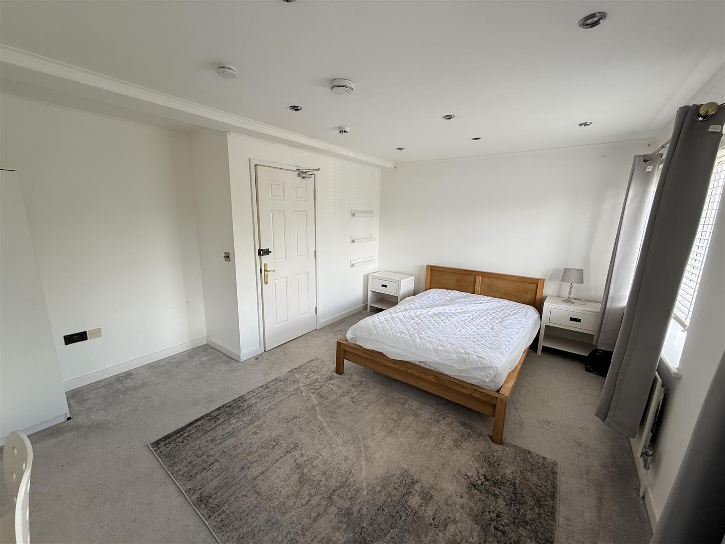 Room Cressingham Road in Bolton