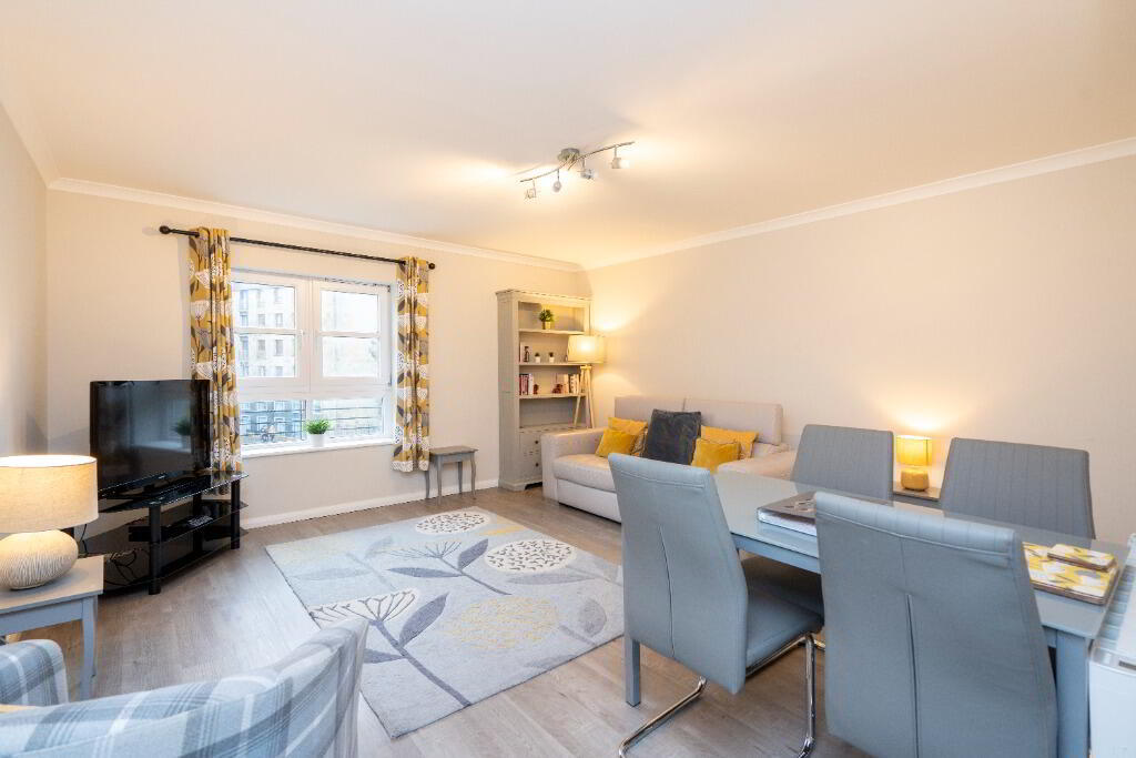 Flat New Mart Road in City of Edinburgh