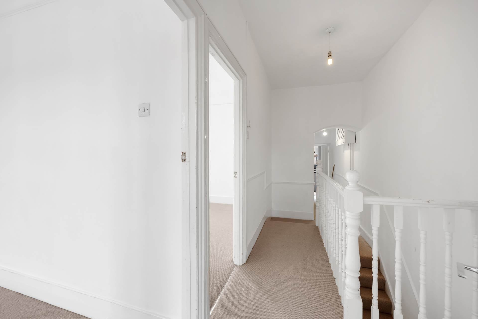 Flat Northbank Road in Greater London