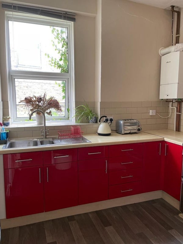 Room Alexandra Grove in Greater London