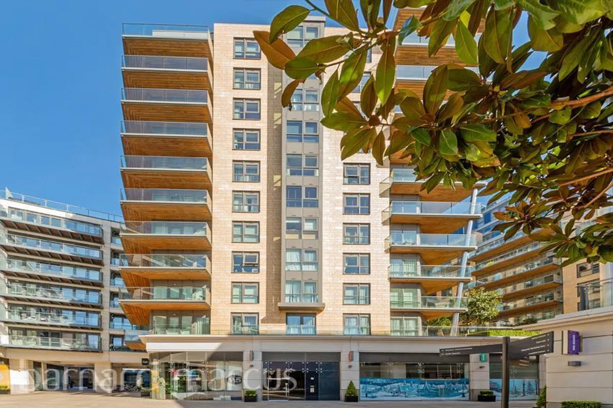 Flat Longfield Avenue in Greater London