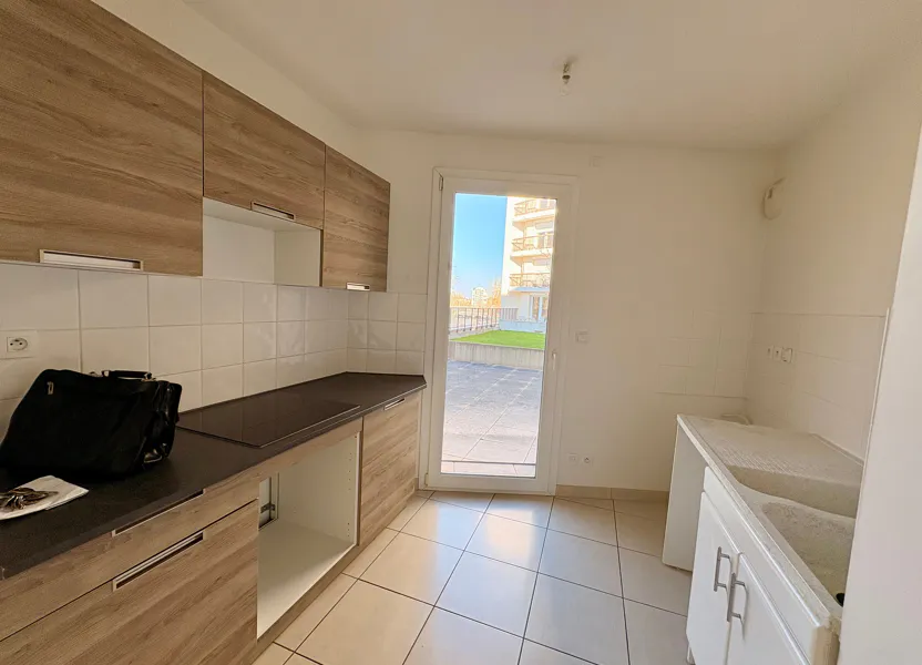 Flat Quai Amiral Hamelin in Caen