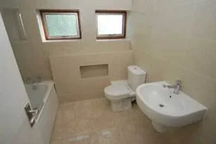 Flat Mansfield Heights in Greater London
