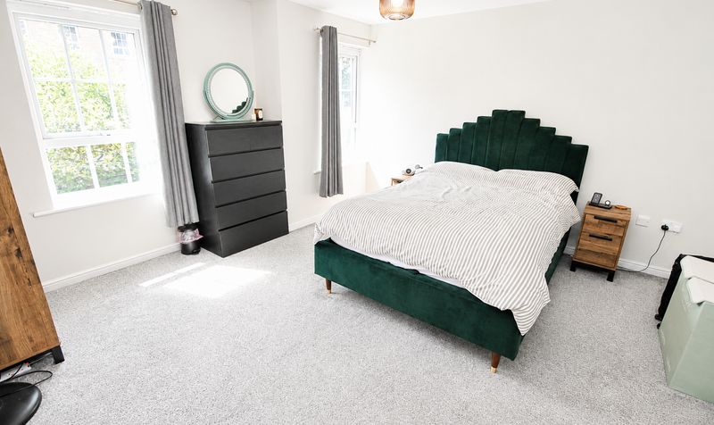 Flat Gale Close in Rochdale