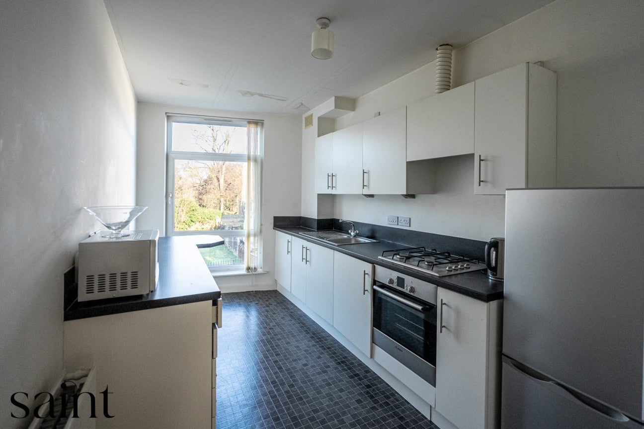 Flat Nazareth Court in Nottingham