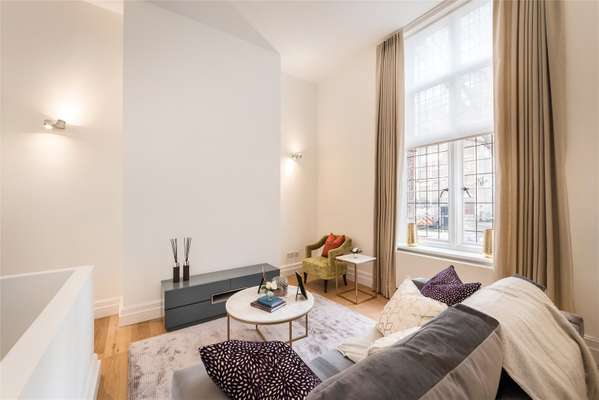 Flat Caxton Street in City of Westminster