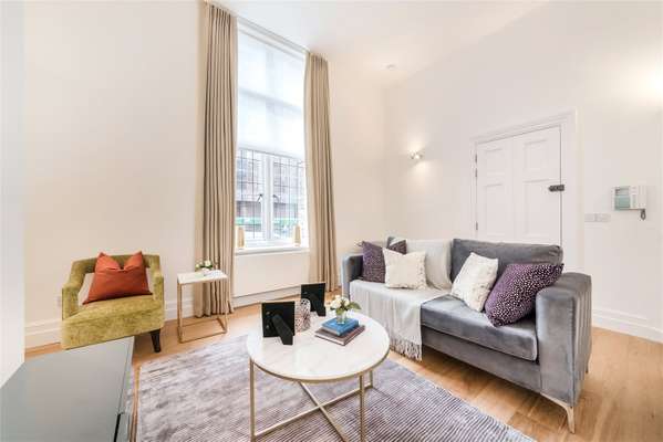 Flat Caxton Street in City of Westminster