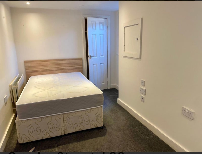 Room Granby Street in Leeds