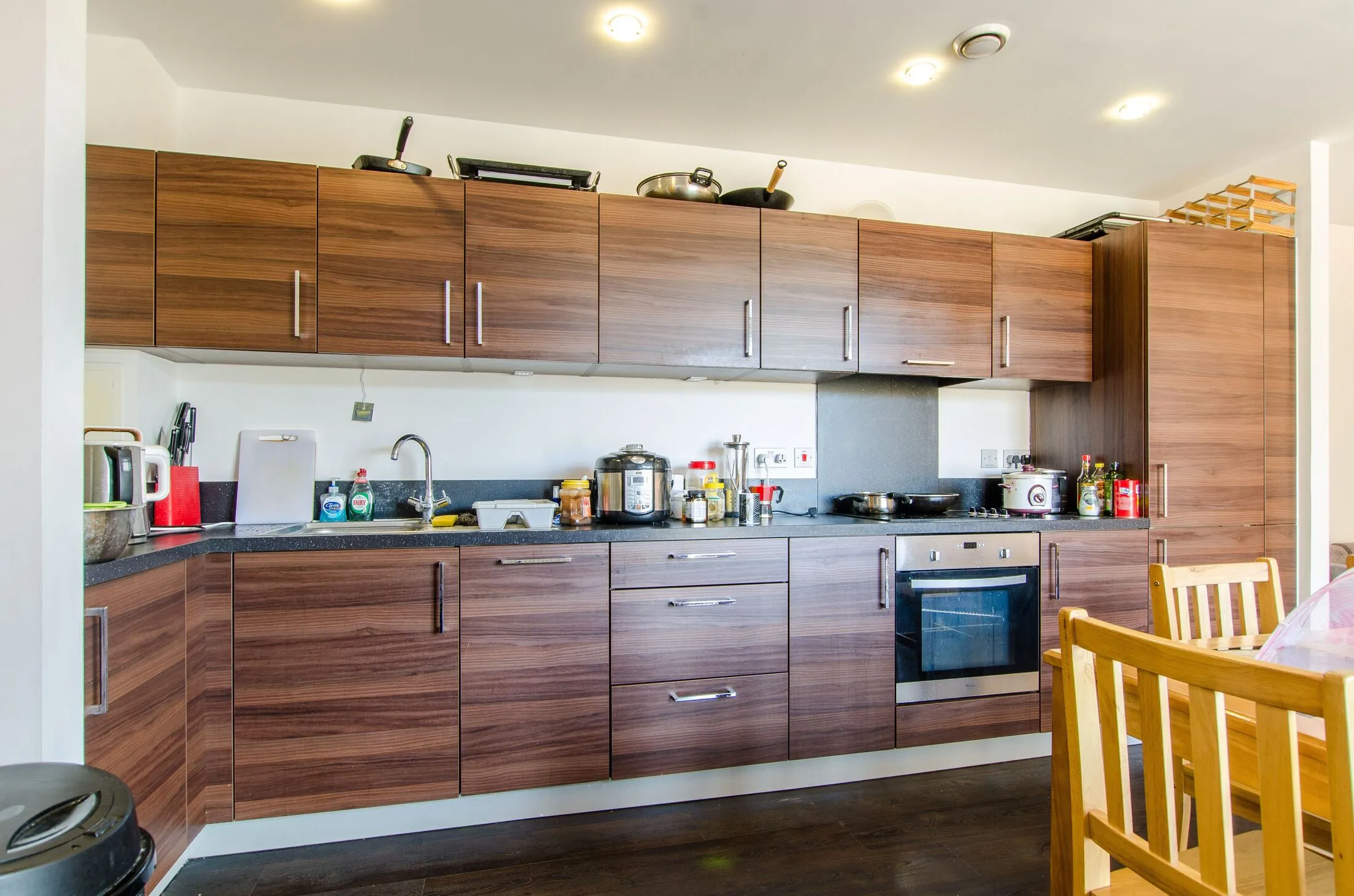 Flat Oxley Square in Greater London