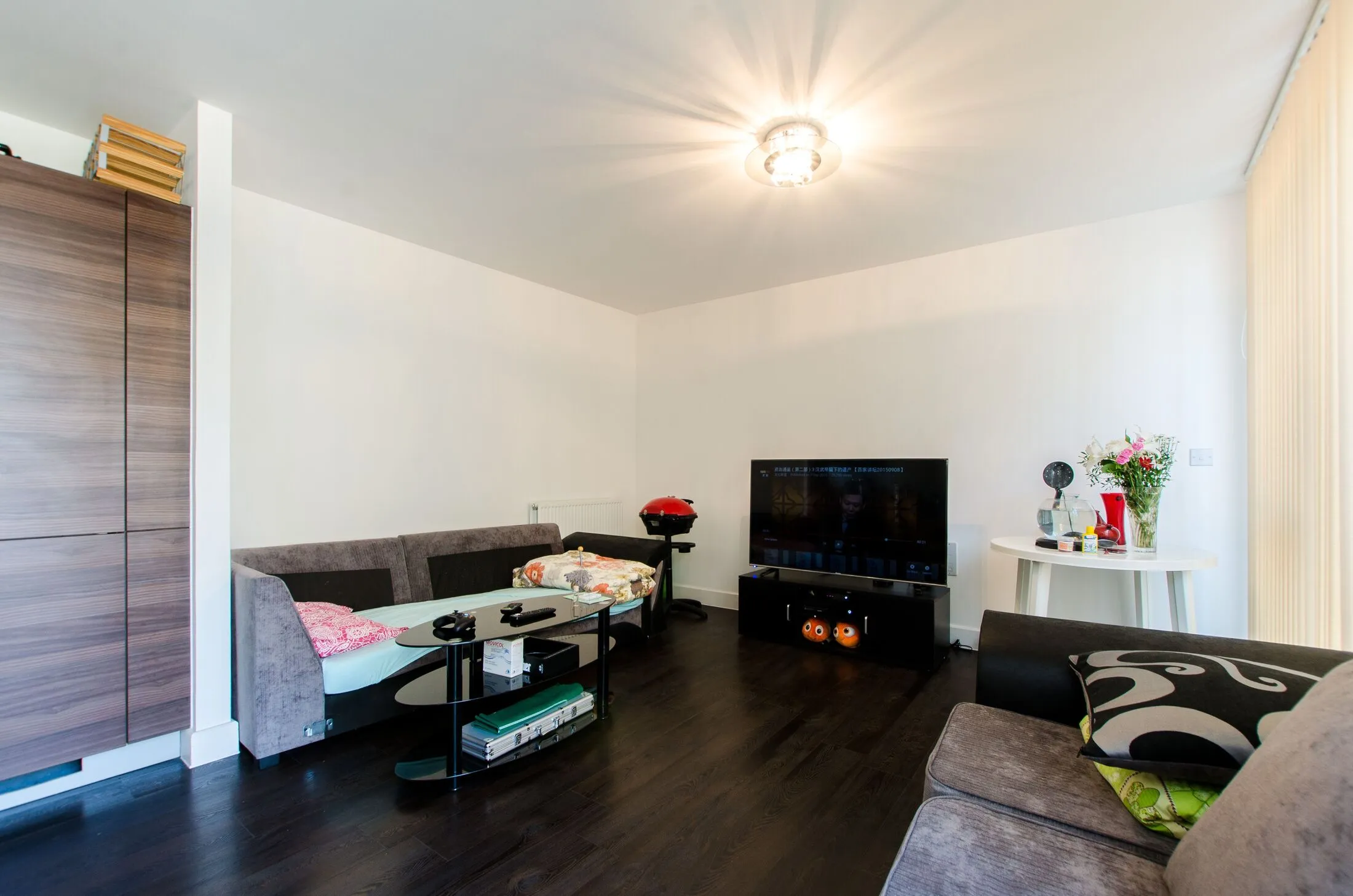 Flat Oxley Square in Greater London