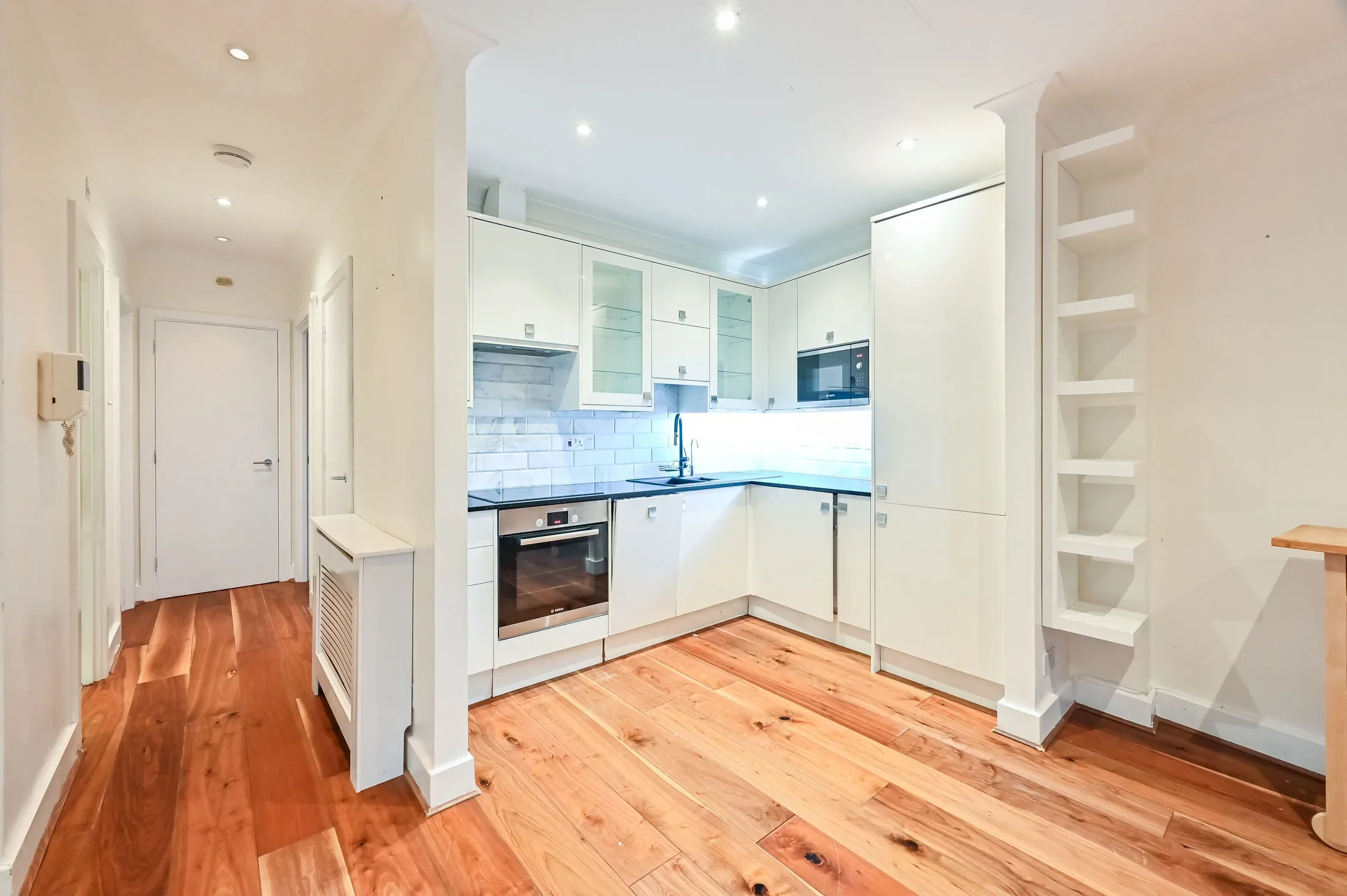 Flat Gaskin Street in Greater London