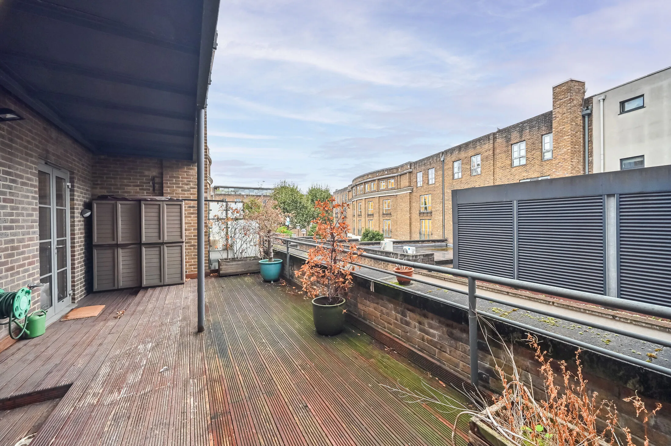 Flat Gaskin Street in Greater London