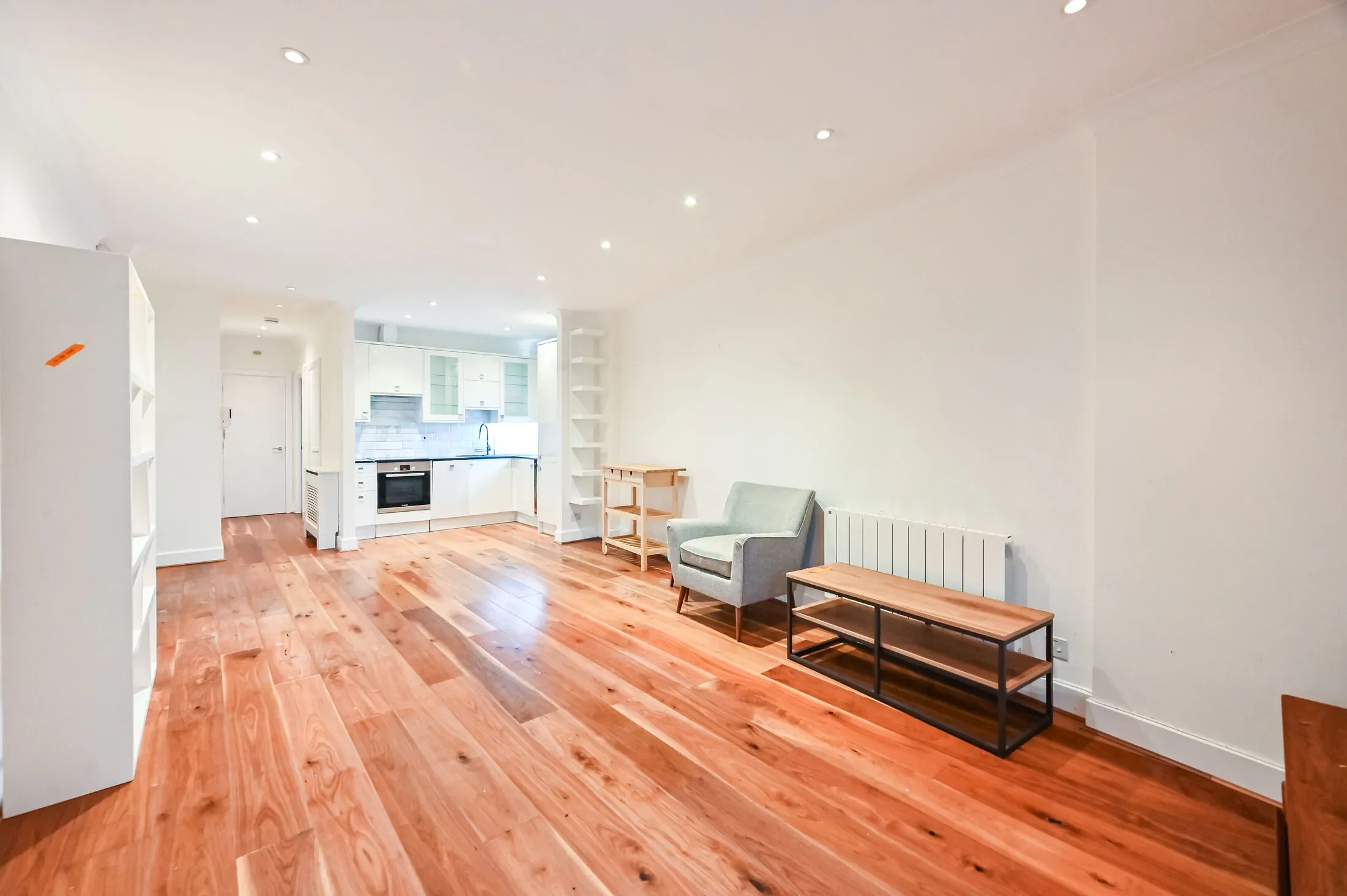 Flat Gaskin Street in Greater London