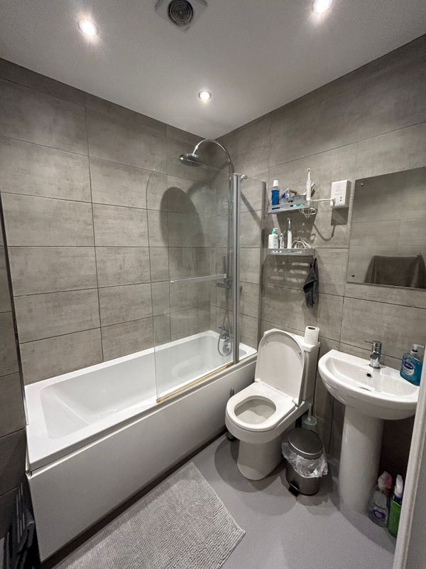 Room Hercules Street in Greater London