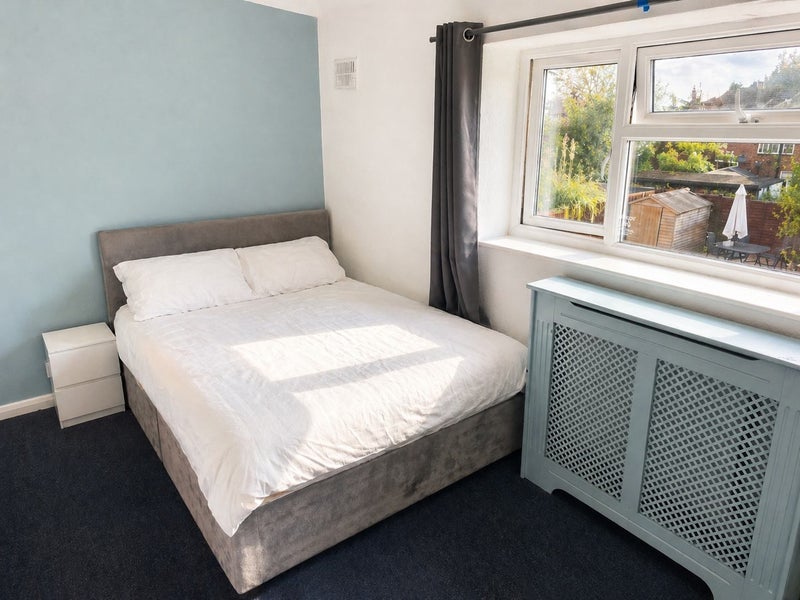 House Tillingbourne Green in Greater London