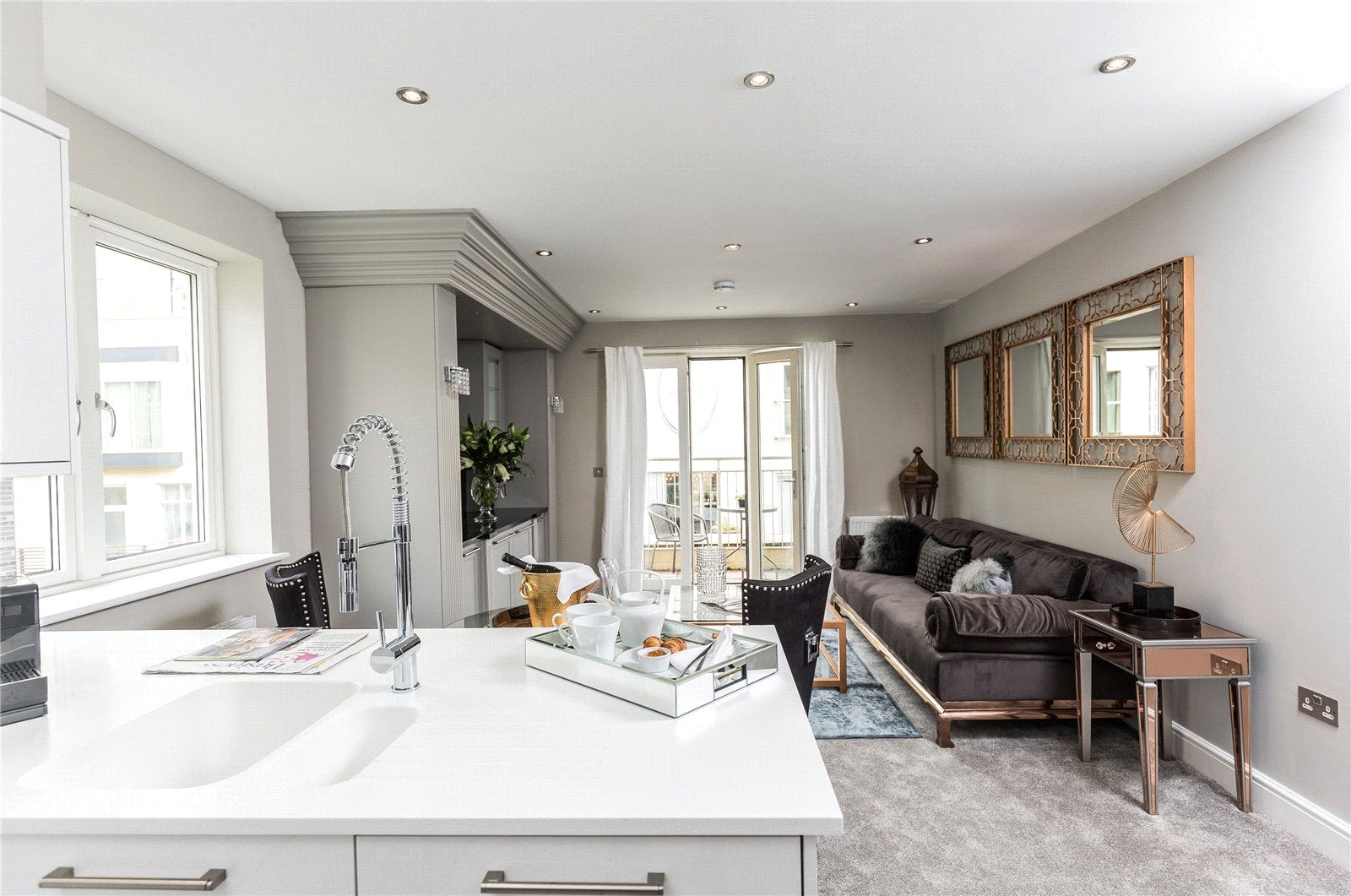 Flat Stratton Place in Cotswold District