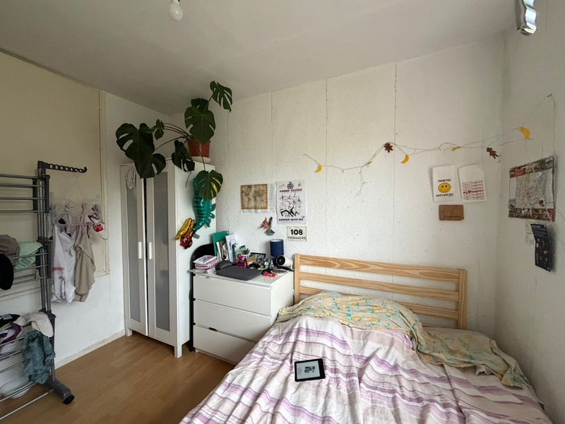 Room Carnegie Street in Greater London