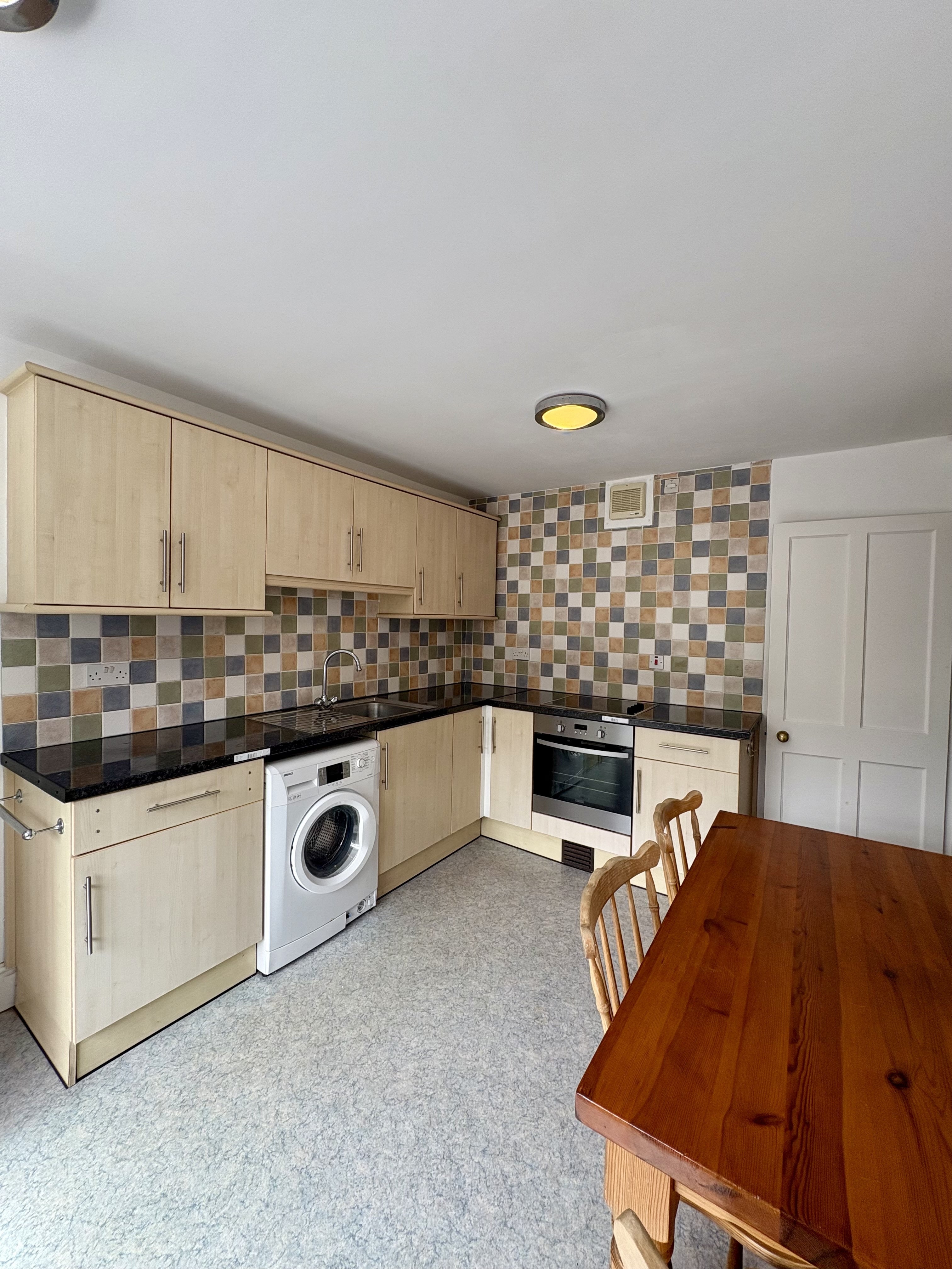 Flat Cottage Close in Neston