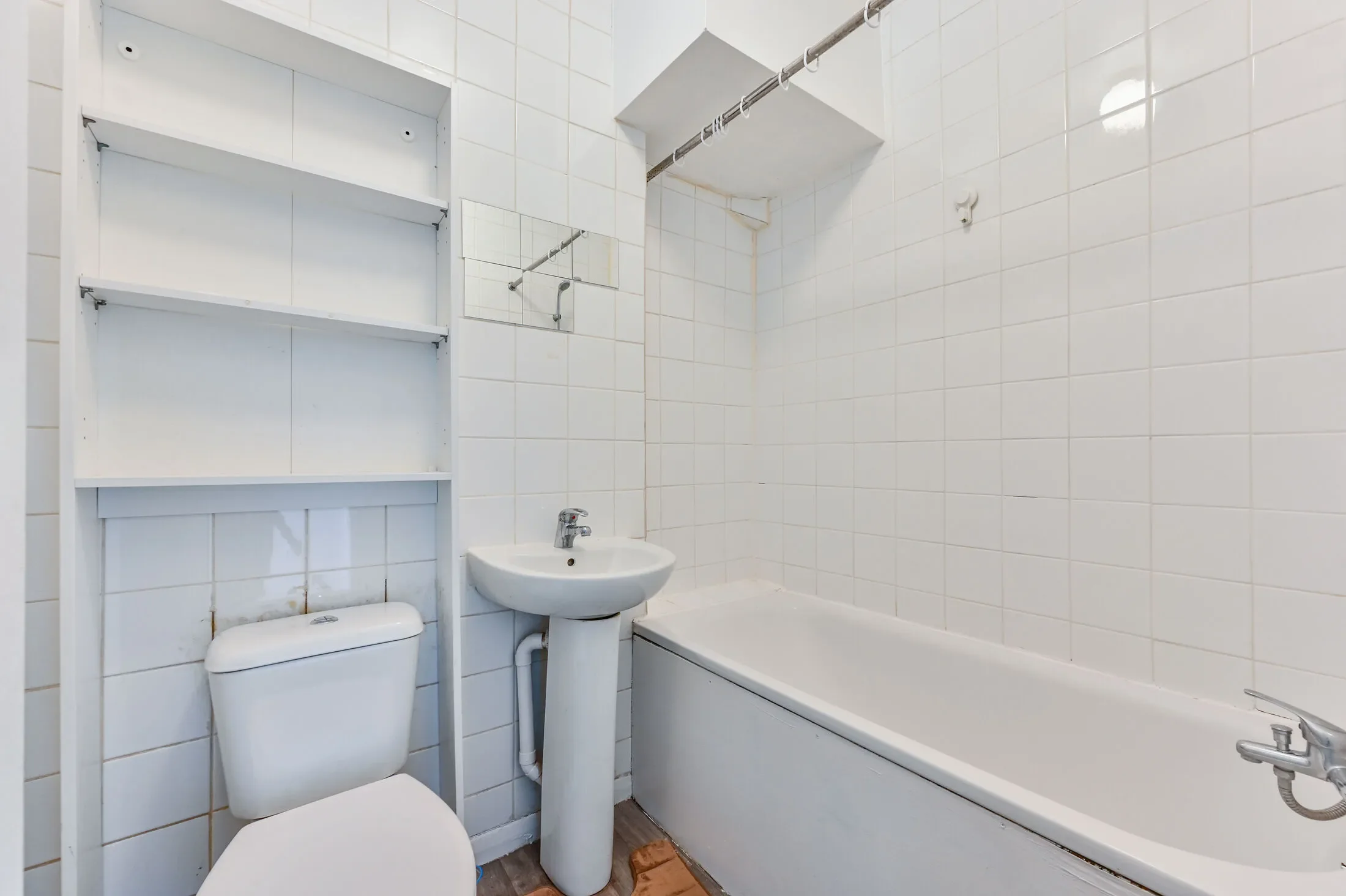 Flat St Mark's Rise in Greater London