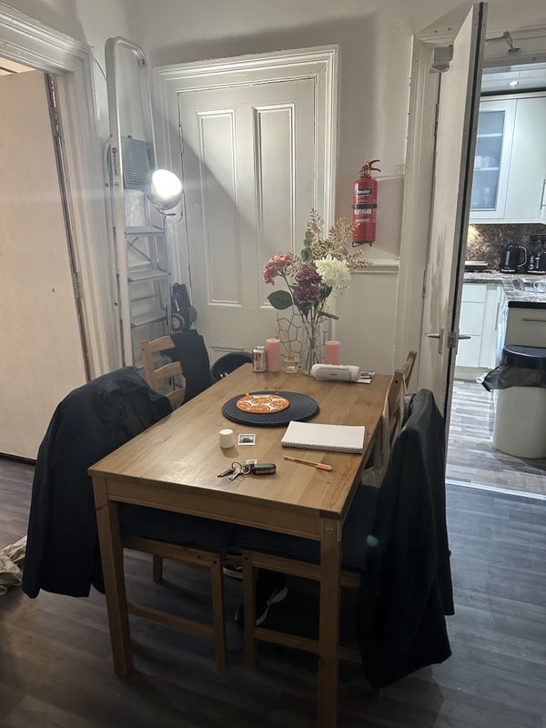 Room Derby Terrace Lane in Glasgow