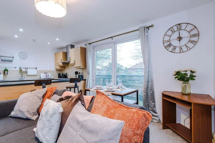 Flat Romana Square in Trafford