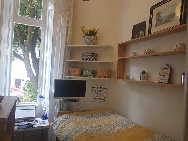 Room Manor Road in Bournemouth