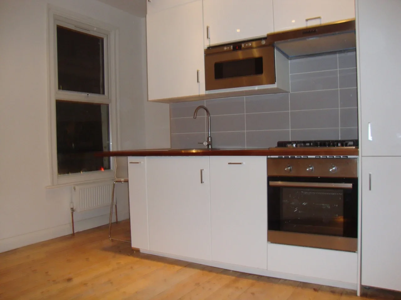 Flat Chatsworth Road in Greater London