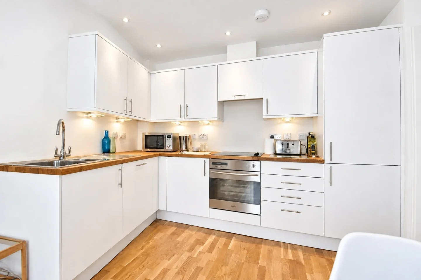 Flat Gifford Street in Greater London