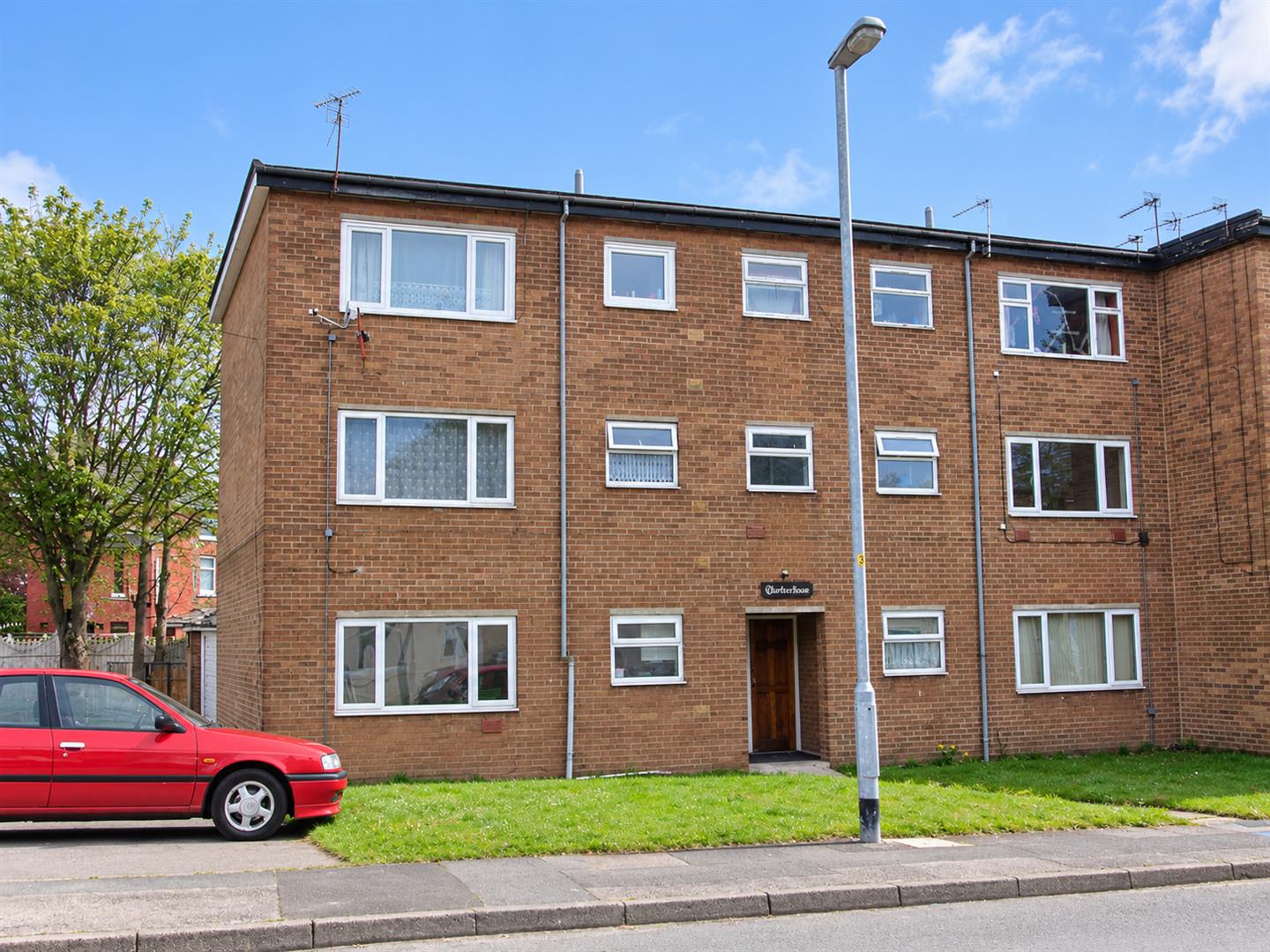 Flat Dunbar Street in Wakefield