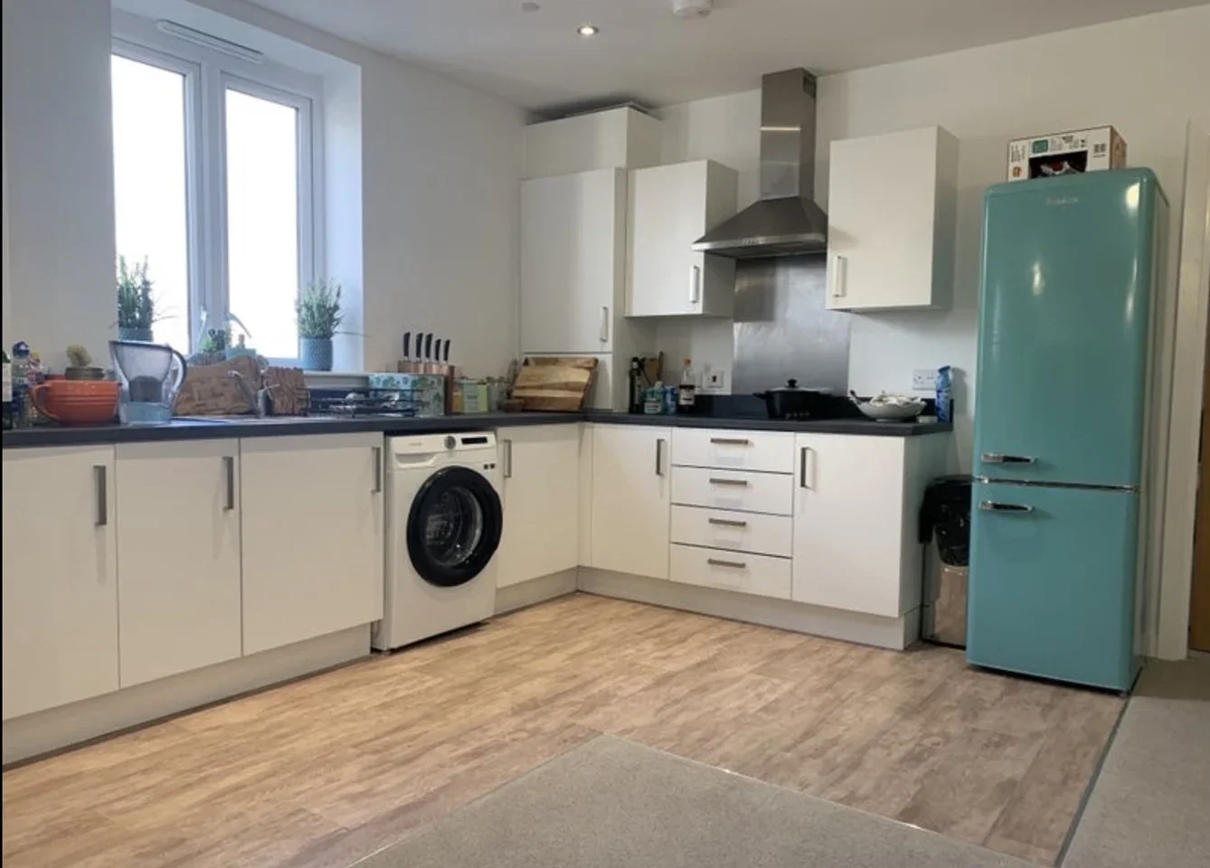 Room St Albans Road in Watford