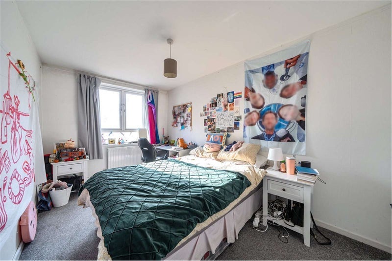 Room Pratt Street in Greater London