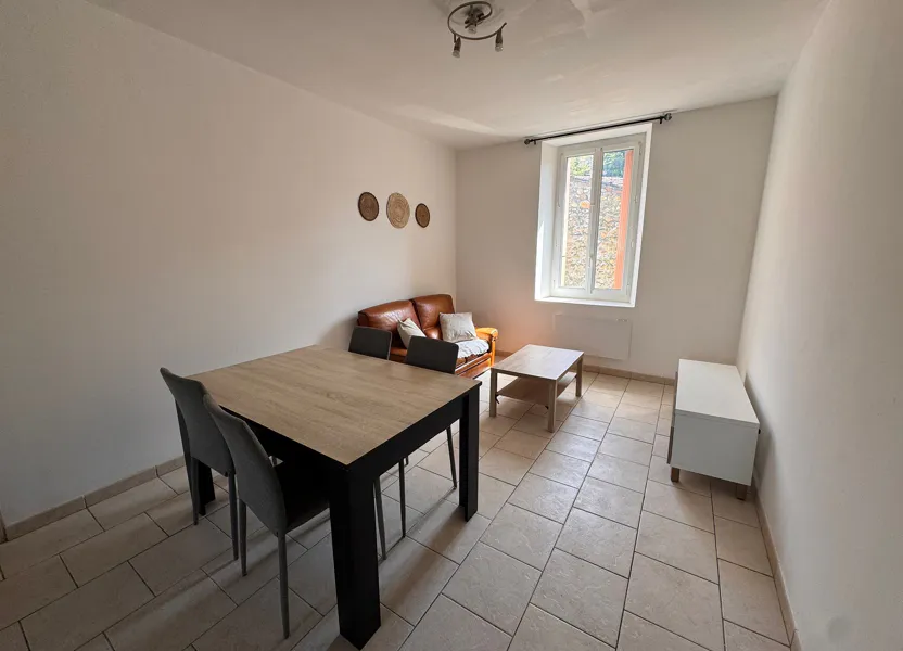 Appartement Chemin de Montagnac à Meyrannes