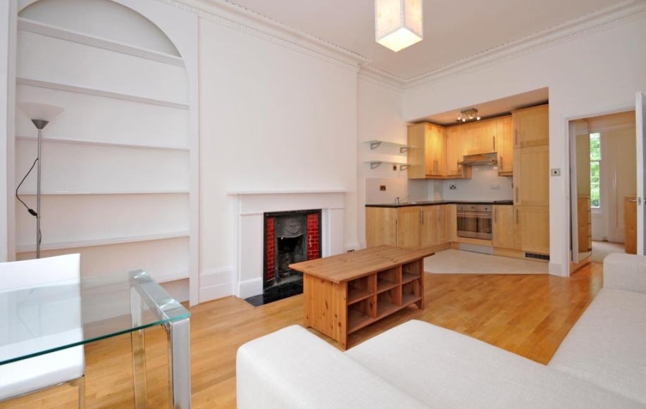 Flat Hereford Road in London