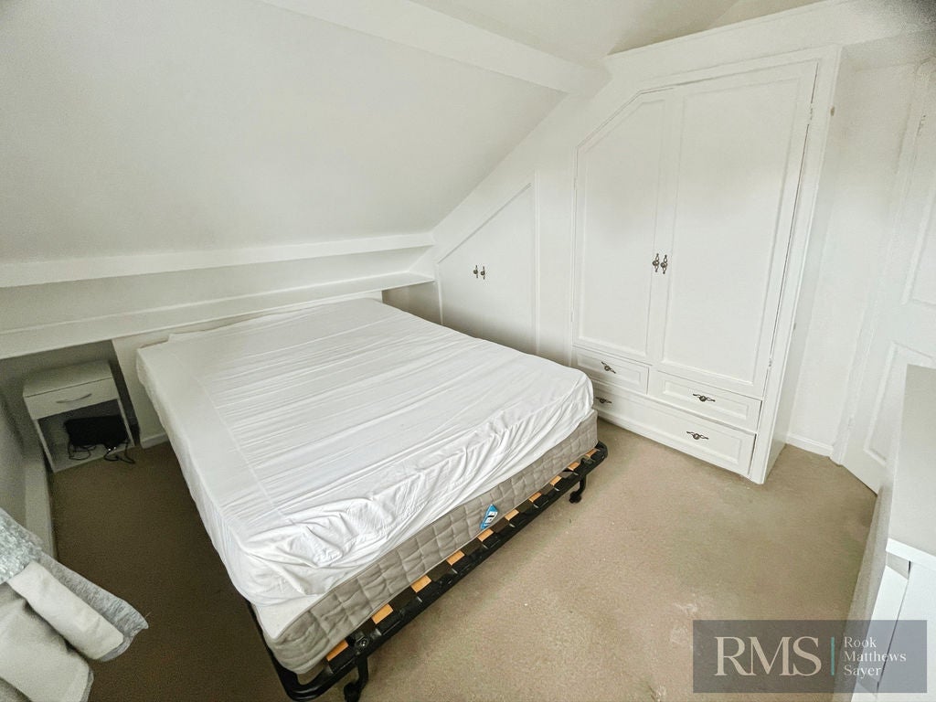 Flat Grosvenor Road in Newcastle upon Tyne