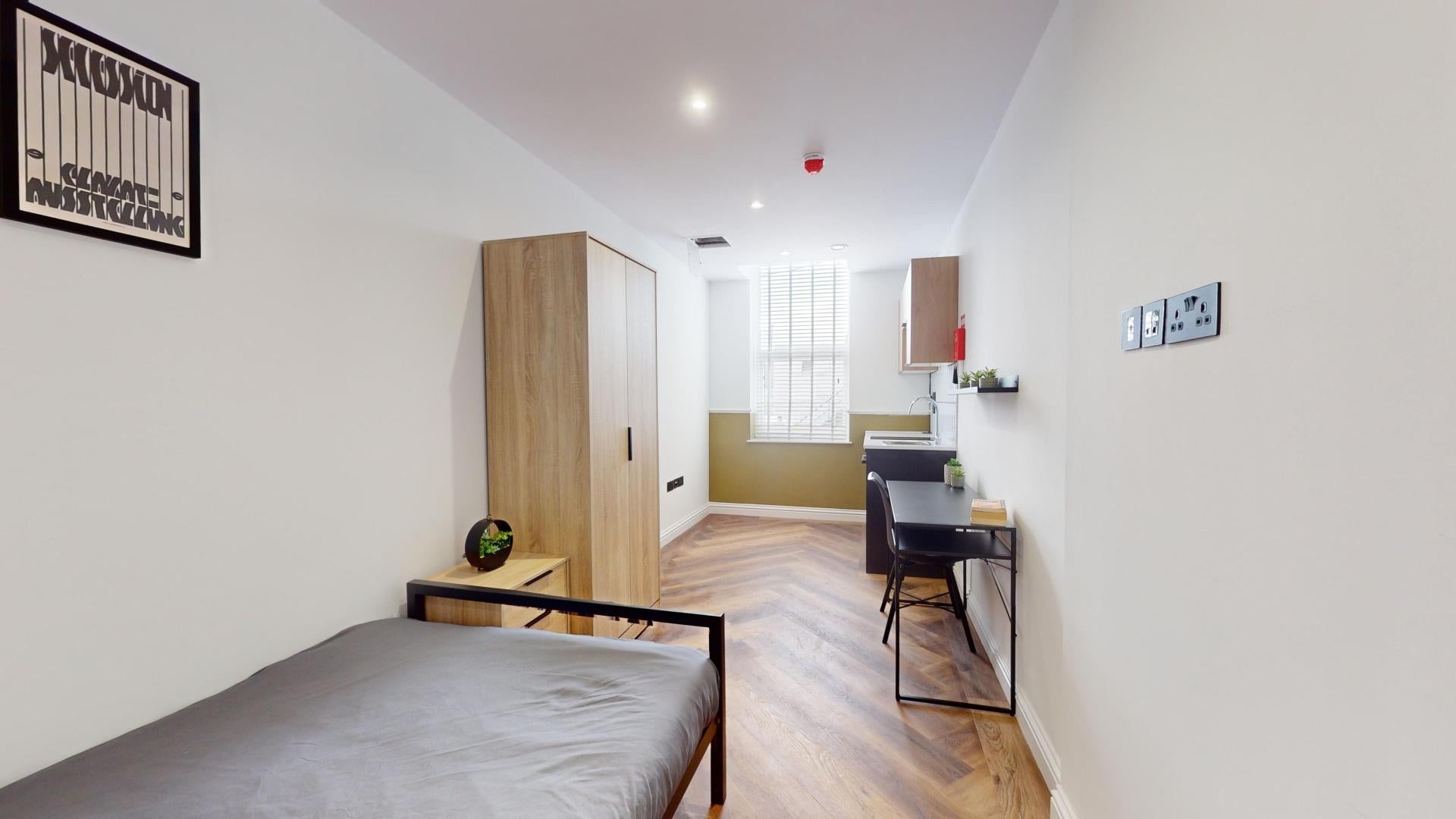 Flat Thurloe Street in Manchester