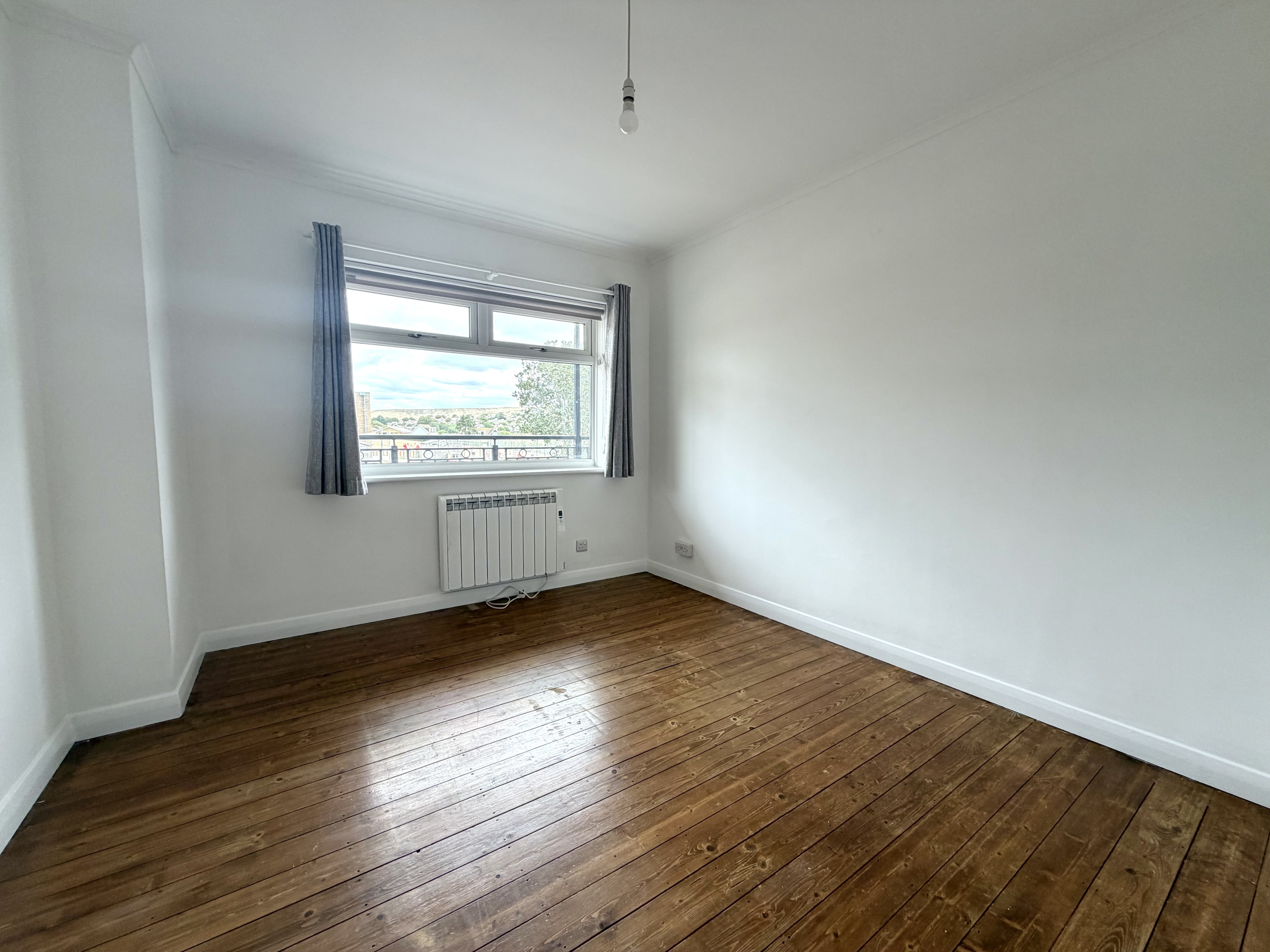 Flat Lustrells Vale in Brighton