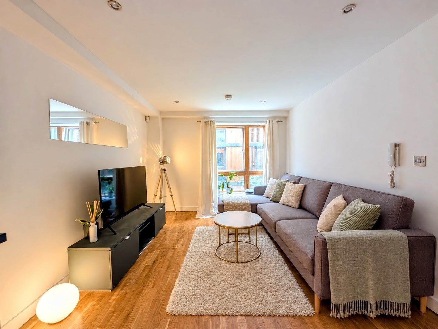 Flat Worsley Street in Manchester