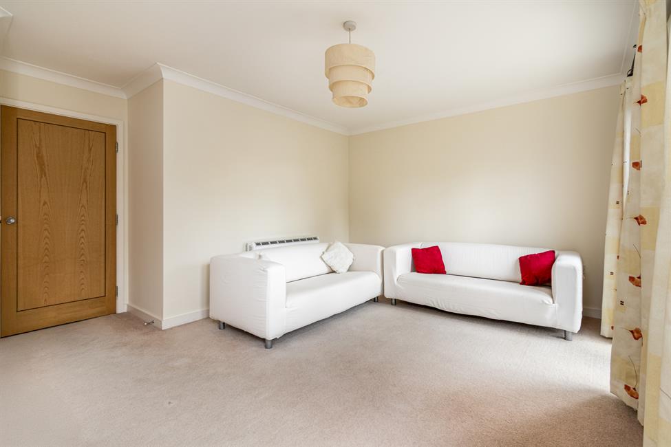 Flat Heol Llinos in Cardiff