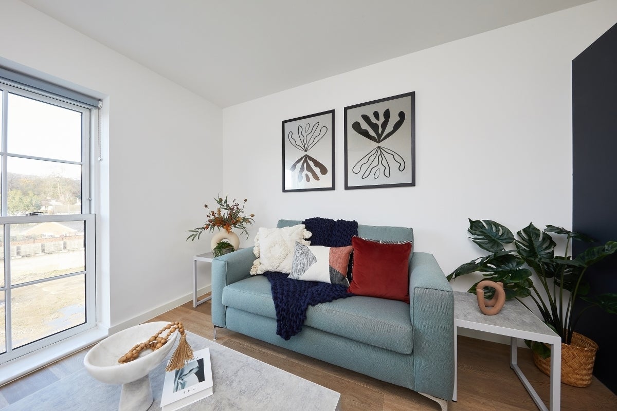 Flat Falkers Court in Waverley
