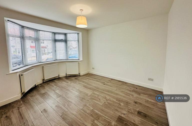 House Seymer Road in Greater London