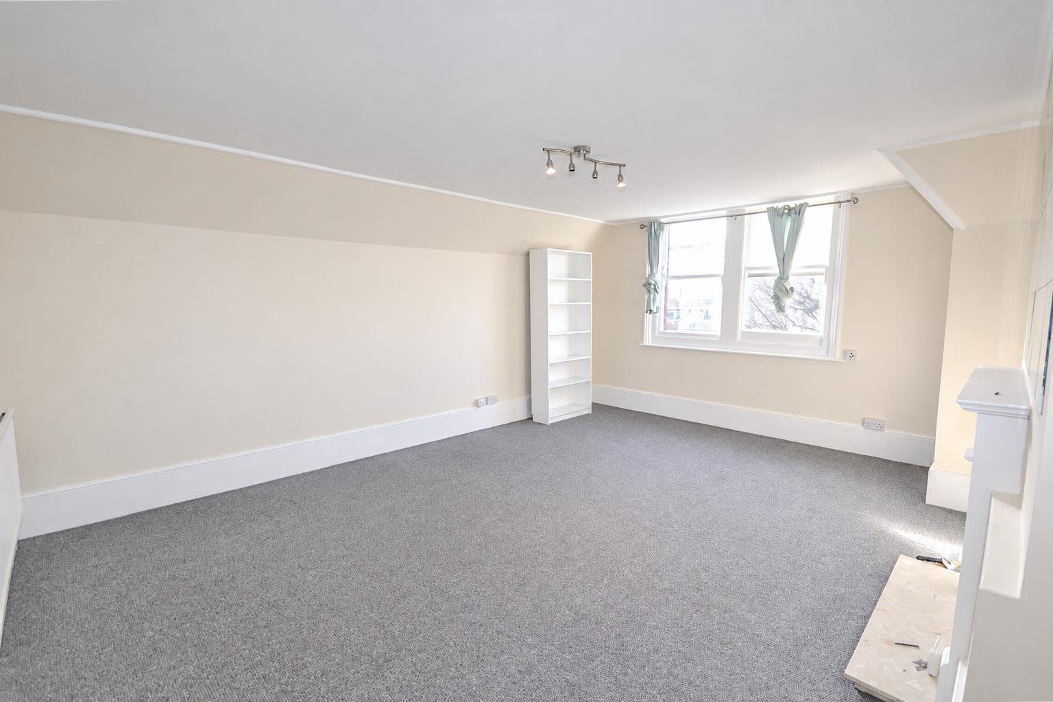 Flat Devonshire Place in Eastbourne