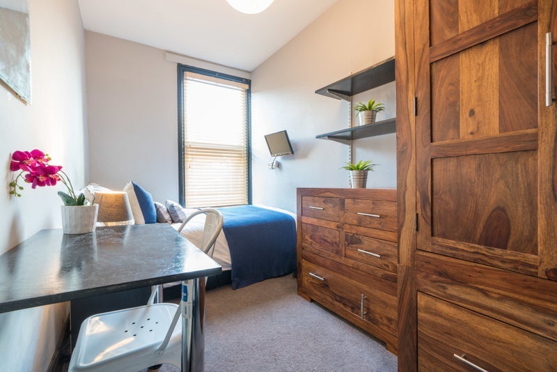 Room Back Norwood Place in Leeds